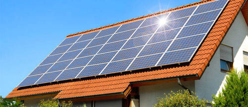 Panneaux solaires en toiture